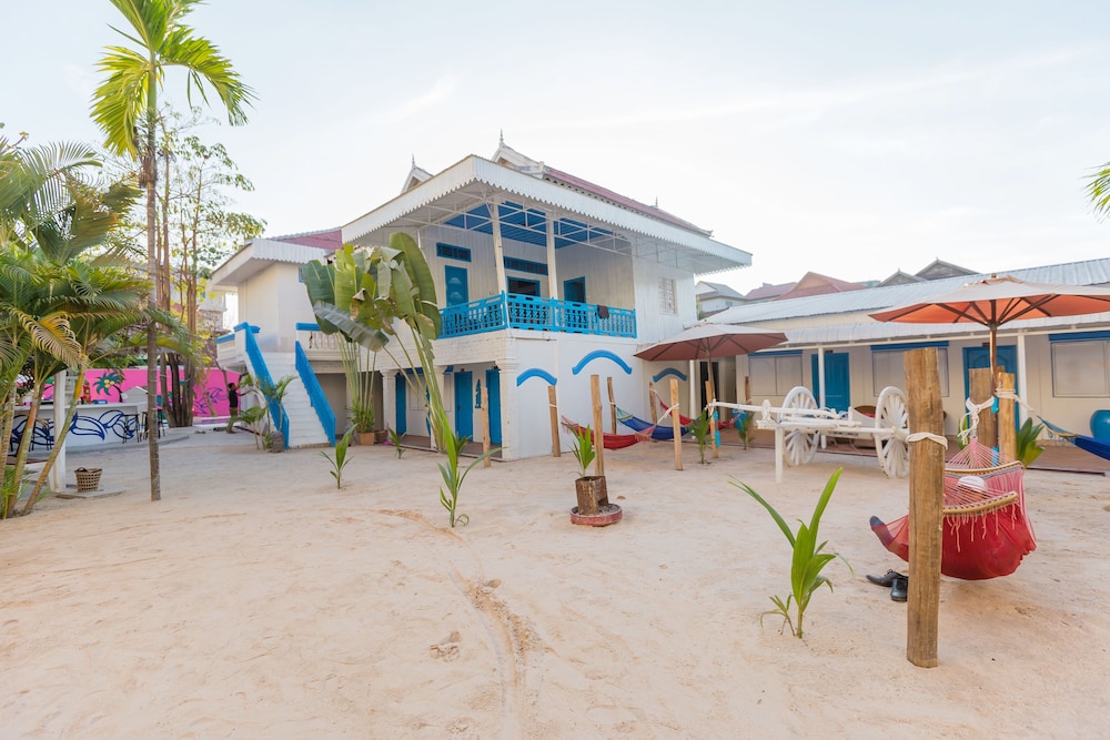 Kafu Hostel & Pool