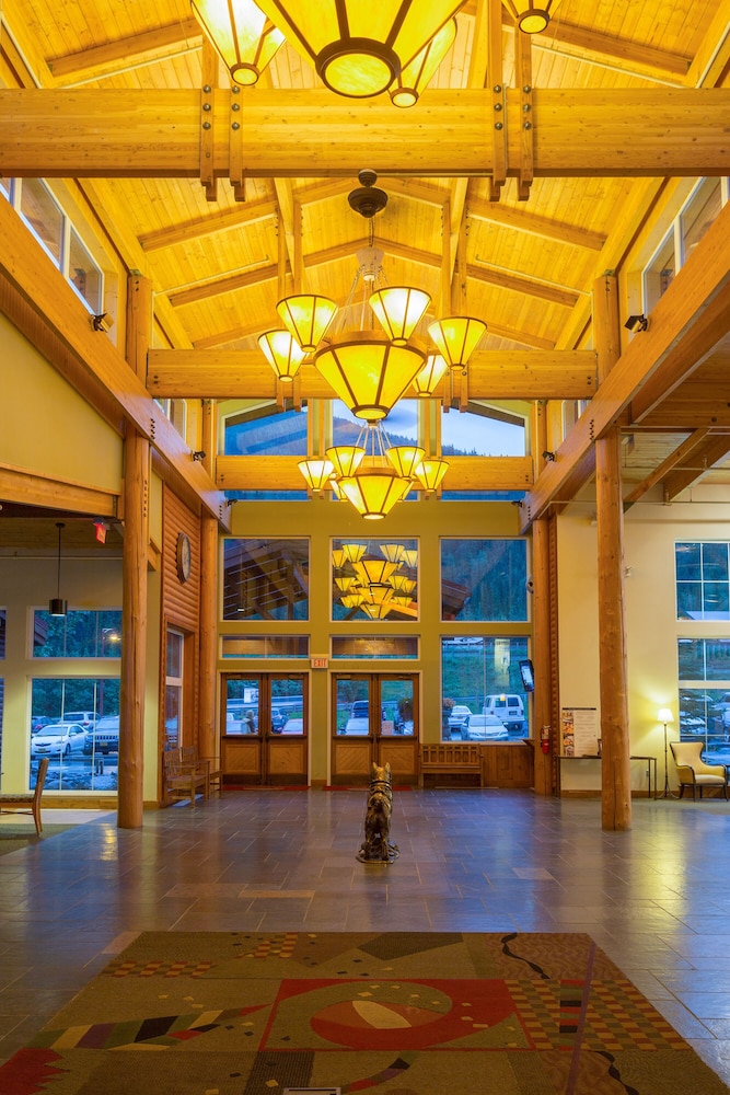 Holland America Denali Lodge view 3
