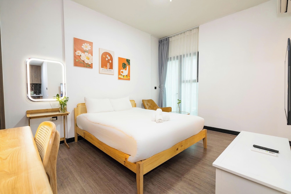 Luxury Vela Luxe - De La Sol Sai Gon