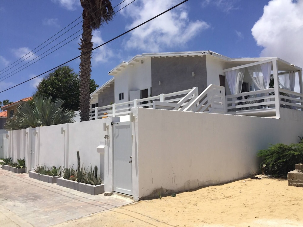 Acozy Nice Studio Palm Beach,wifi Free,beach Close