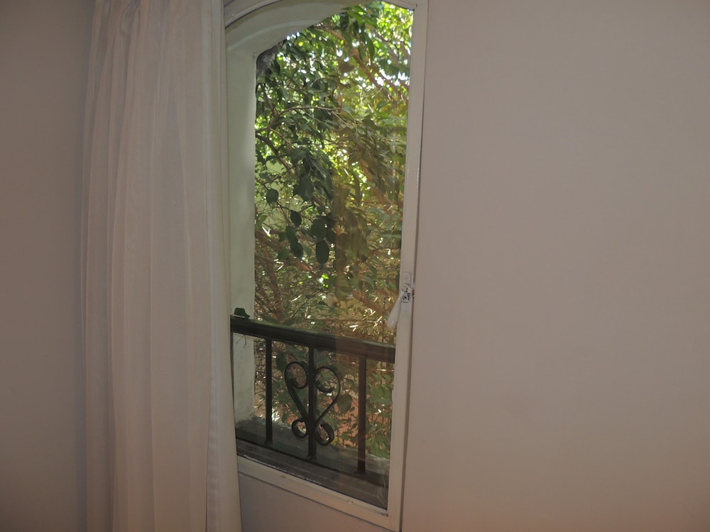GM Rooms Rental Suites