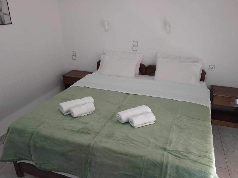 Litsa Mare apartments