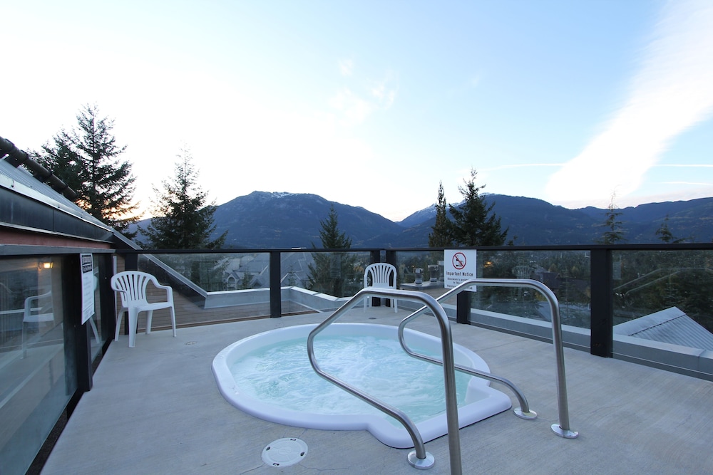 Powderhorn Condos by Whistler Retreats