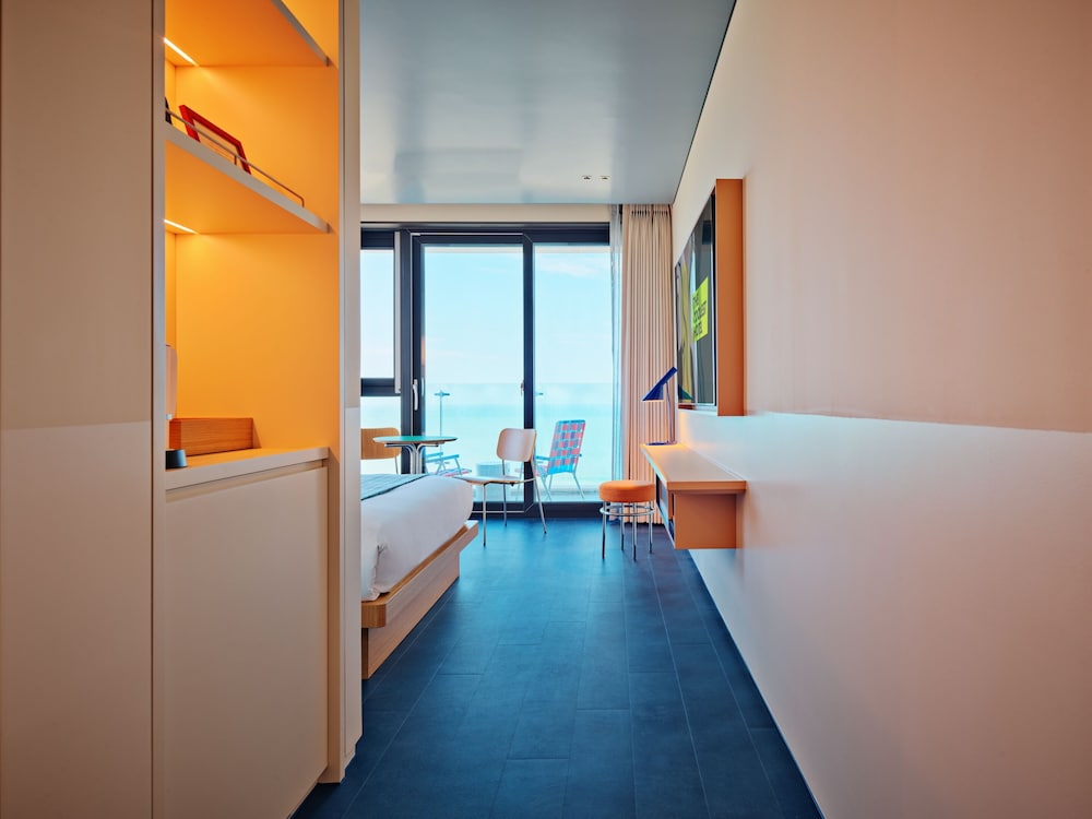 The Coolest Hotel 37