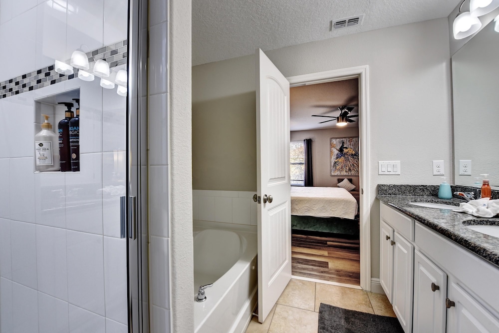 Luxury Solterra Villa - Pool Spa Near Disney