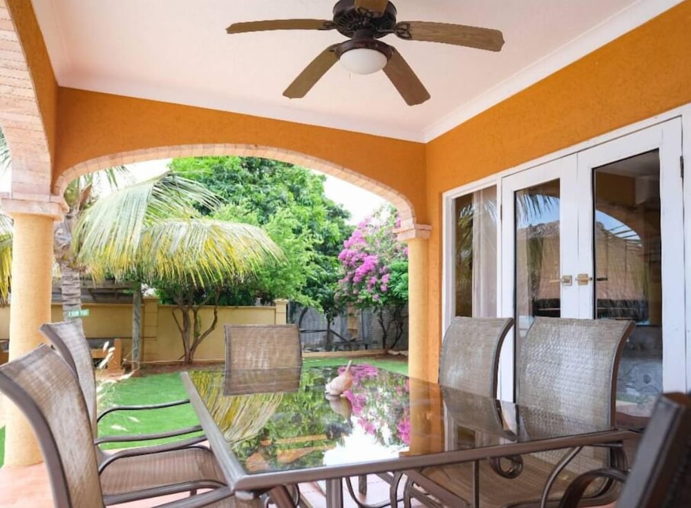 Ocean Villa Private Beachfront & Pool