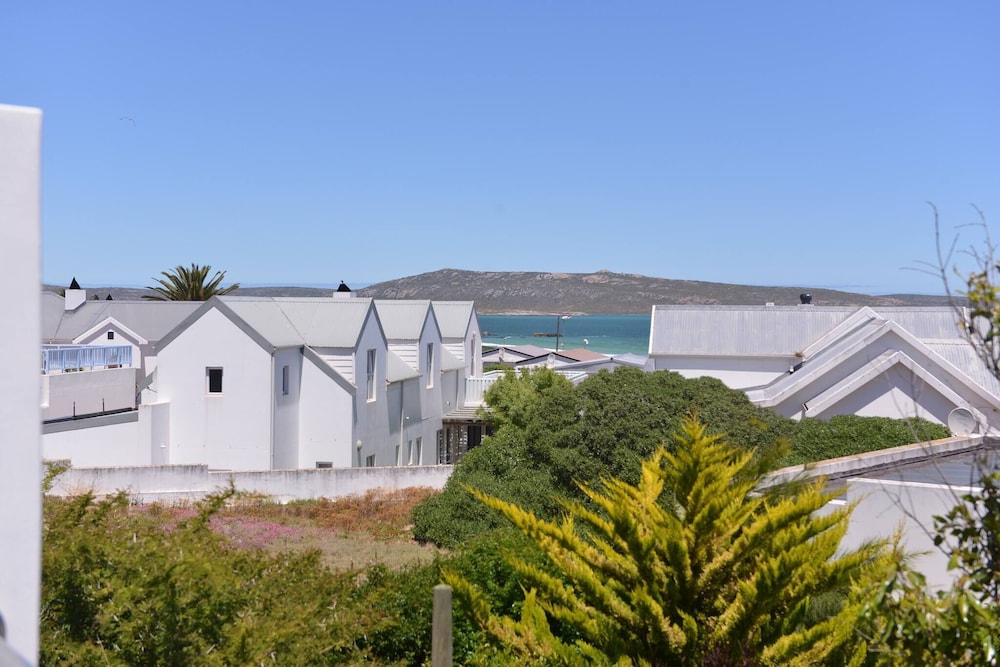 Pelican Cove is a Modern 4-bedroom Holiday Home in Langebaan With Some Sea Views