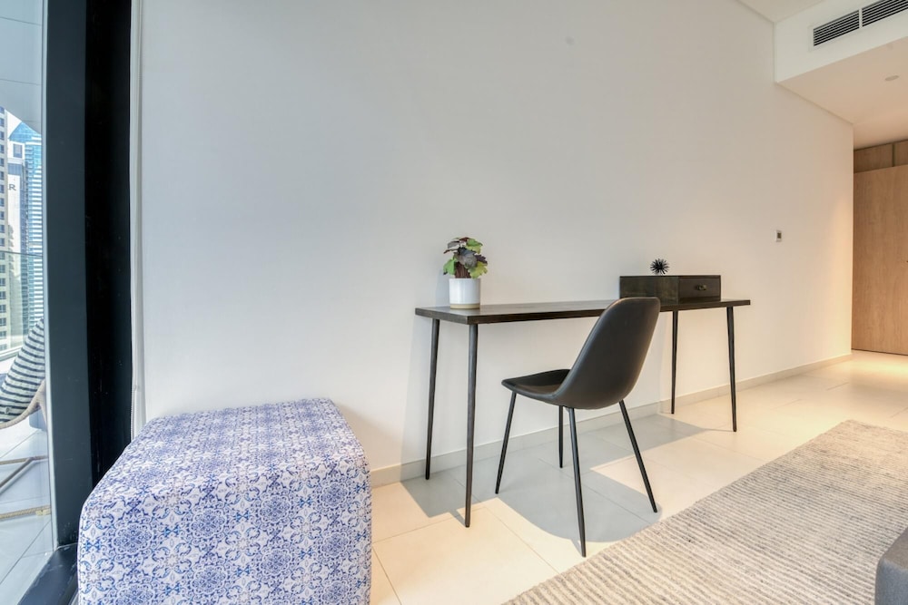 Luxury Apt W Burj Khalifa Vw Dubai Canal Access