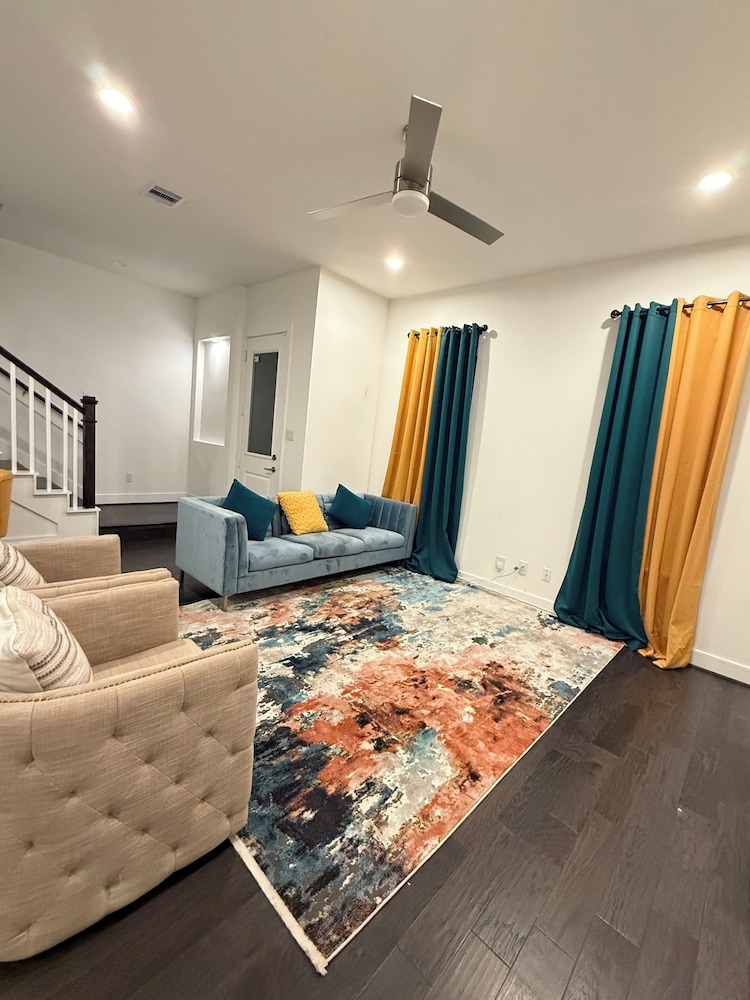 Luxury 3BR for Families Nurses and Group