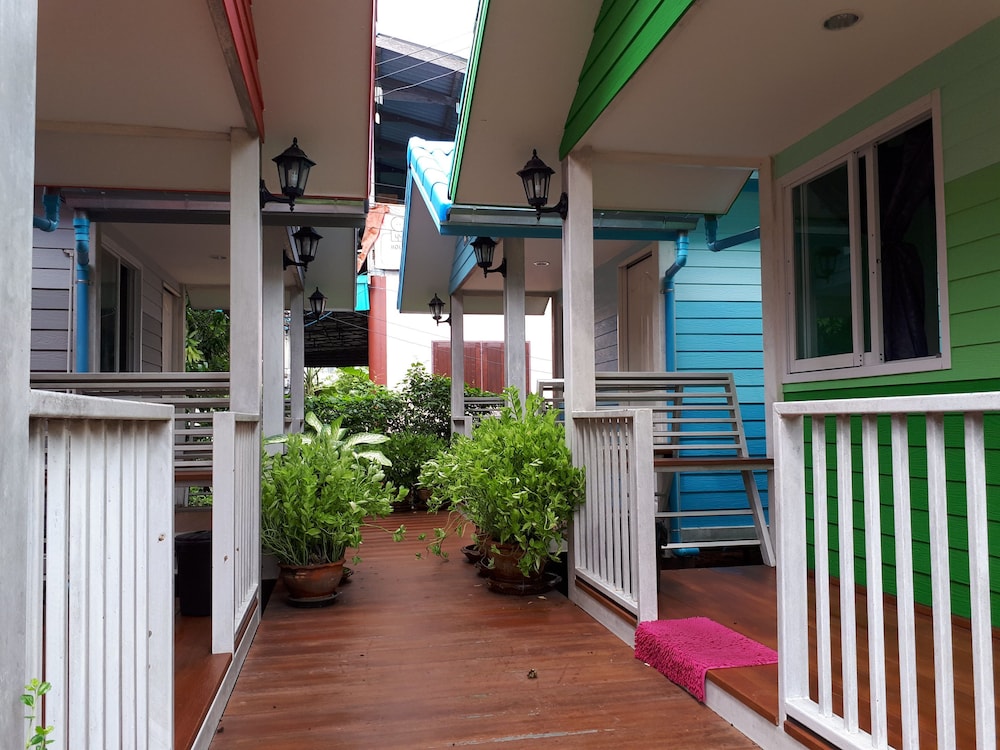 Se Sun Amphawa