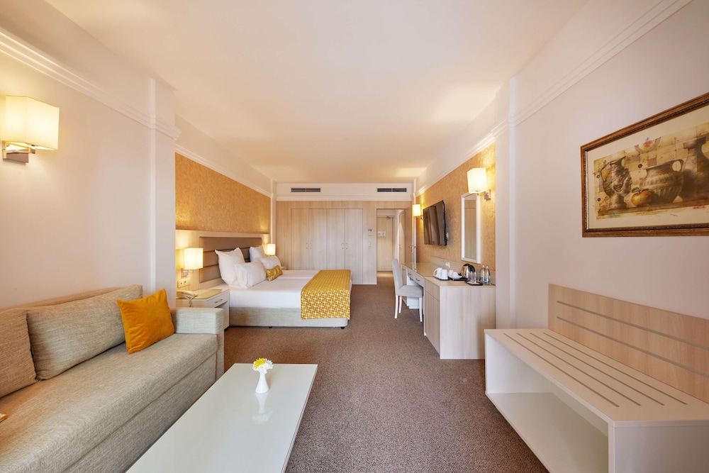 Dreams Sunny Beach Resort & Spa Premium All Inclusive