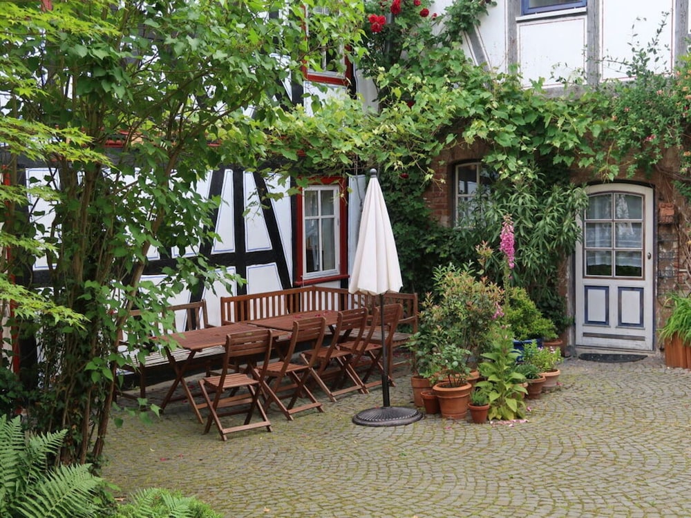 Nice Apartment in Weilmunster
