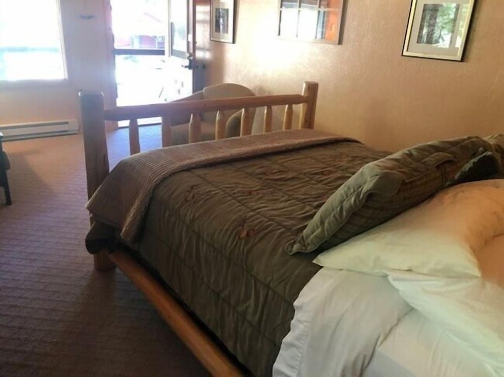 Reflections Inn