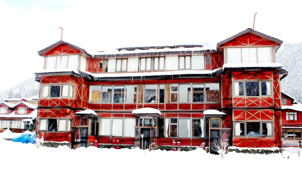 Pahalgam hotel