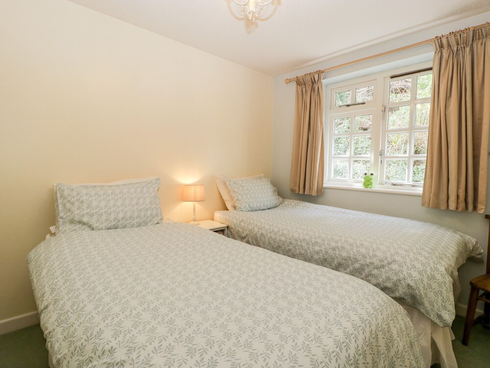 5 Wye Rapid Cottages