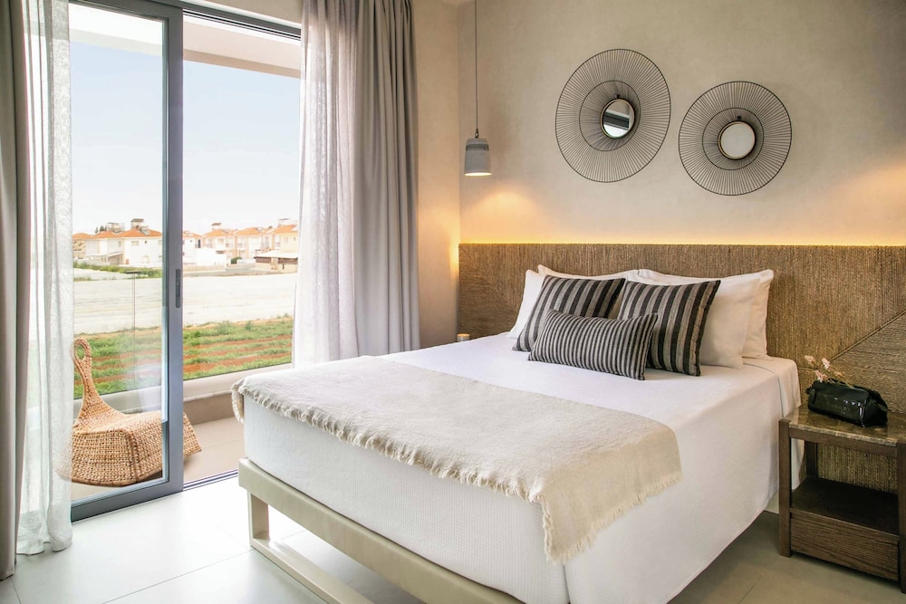 Lora Pearl Luxury Villa