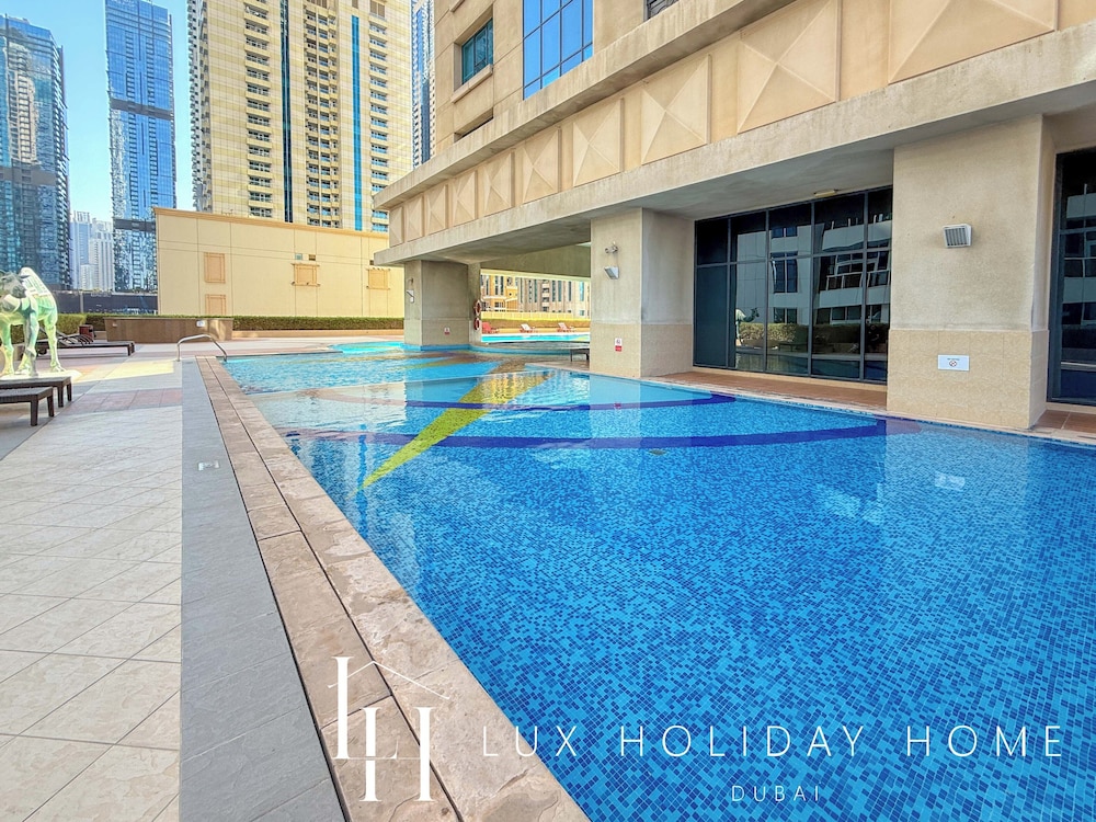 LUX The Al Seef Marina Suite 2