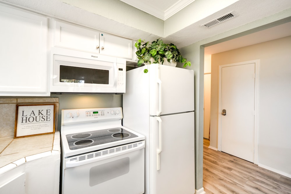 Centrally Located Horseshoe Bay Vacation Rental! - Property Image 22