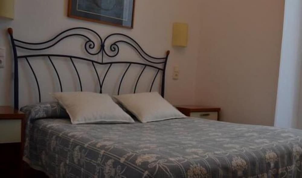 San Sebastian Vacations - Pension San Juan - Property Image 15