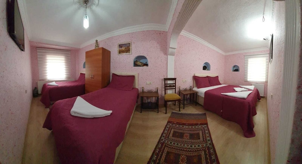 Nil Story House