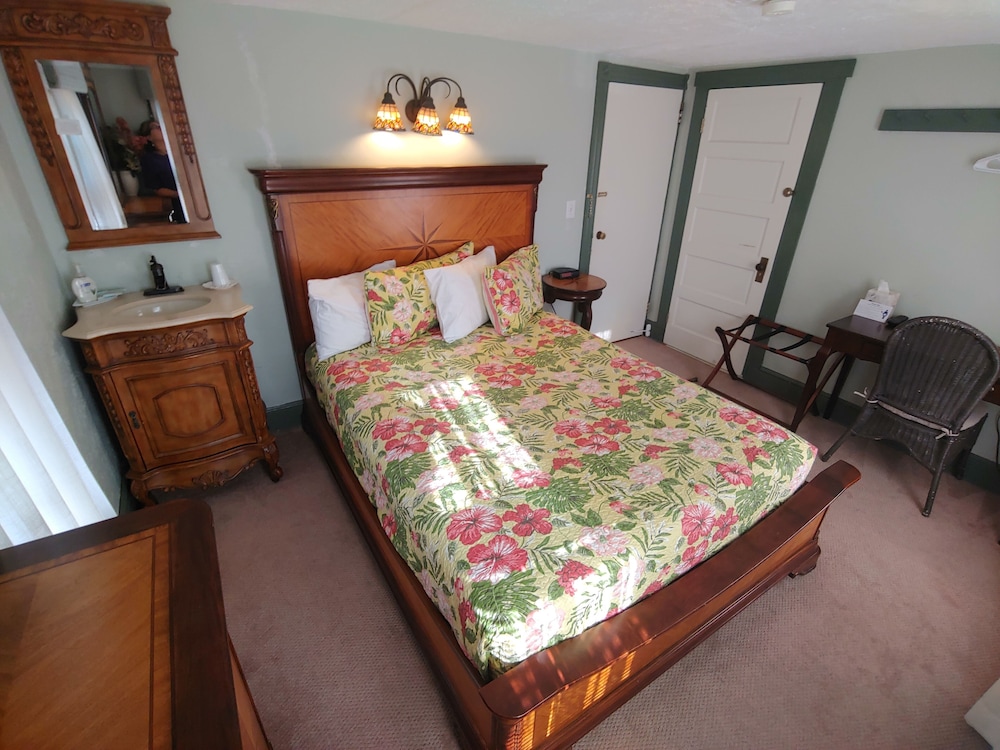 Island Guest House B&B