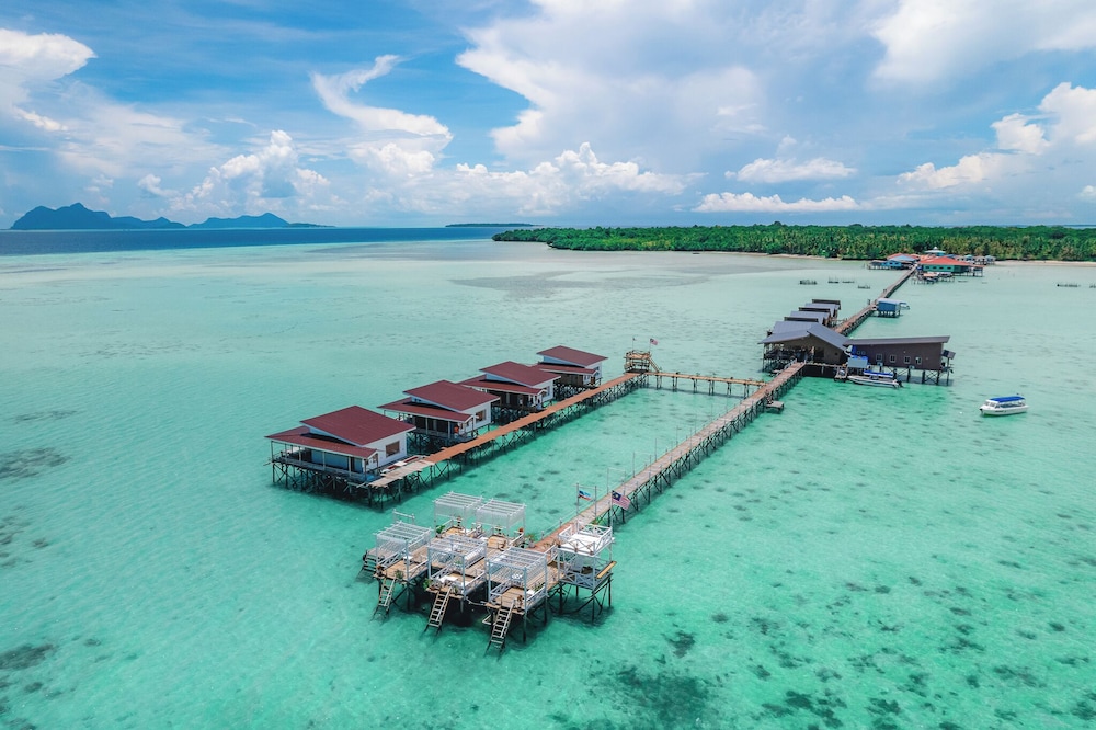 Larapan Water Village Semporna