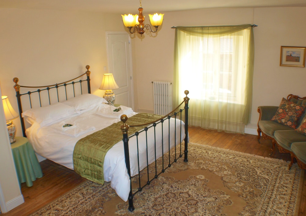 Normandy Getaways at Mis Harand