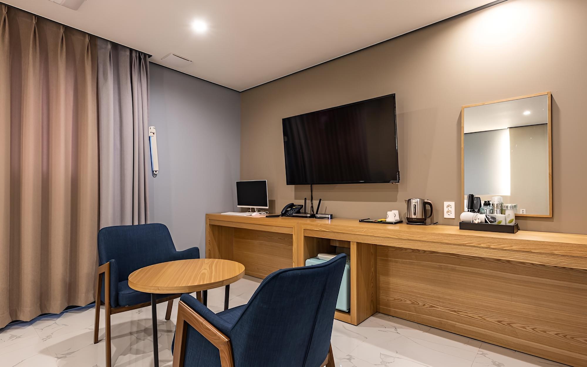 Okcheon Daecheong Hotel view 2