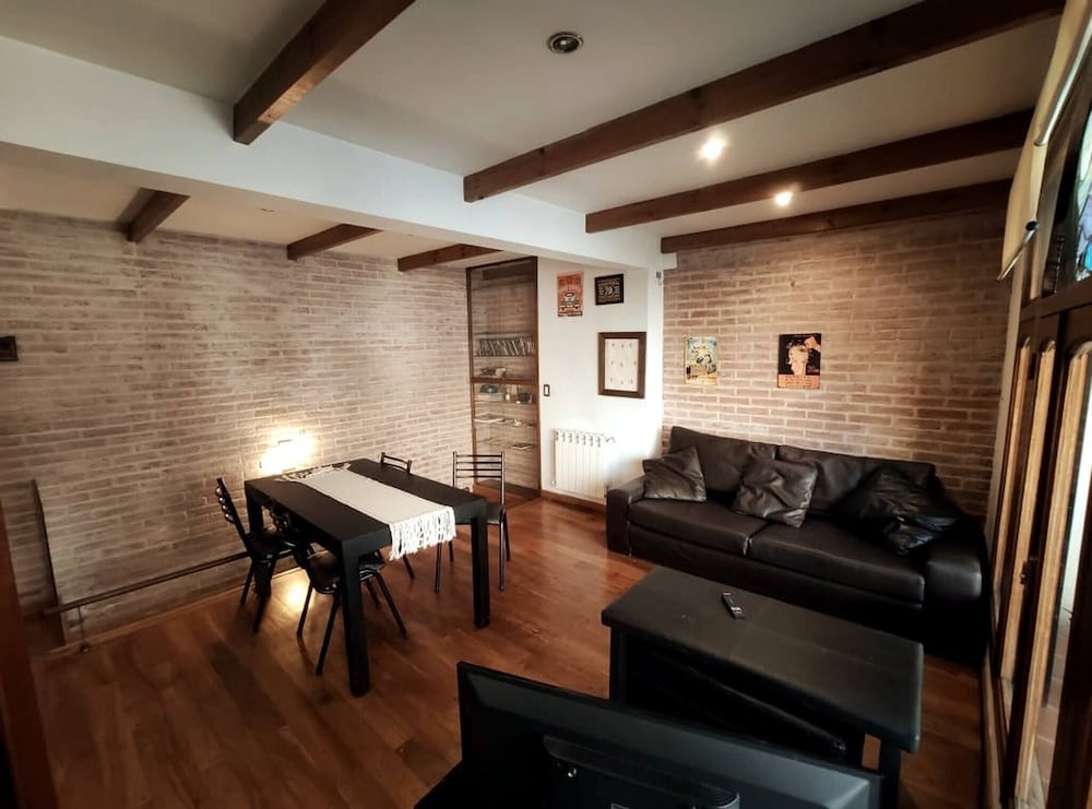 Hermoso Duplex De Estilo En El Corazón De Cañitas