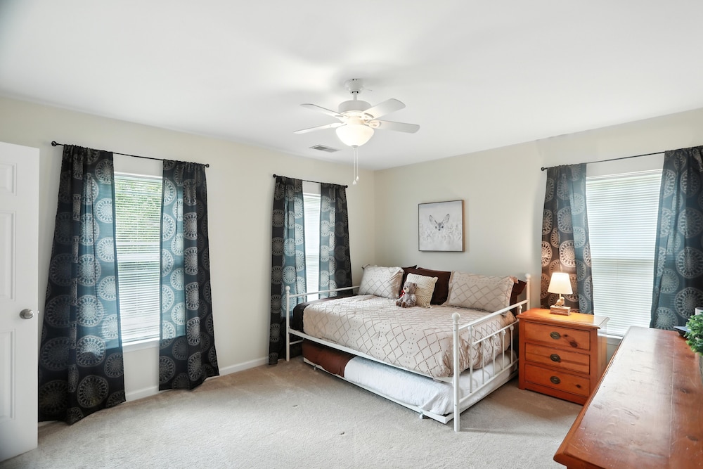 Lowcountry Luxury Near Palmetto Bluff 4 Bedroom Home
