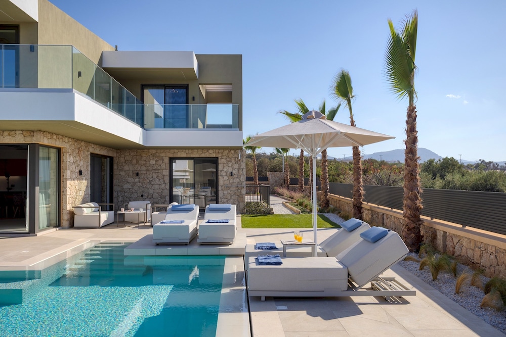 Divel Luxury Villas - Villa Ervin by Estia