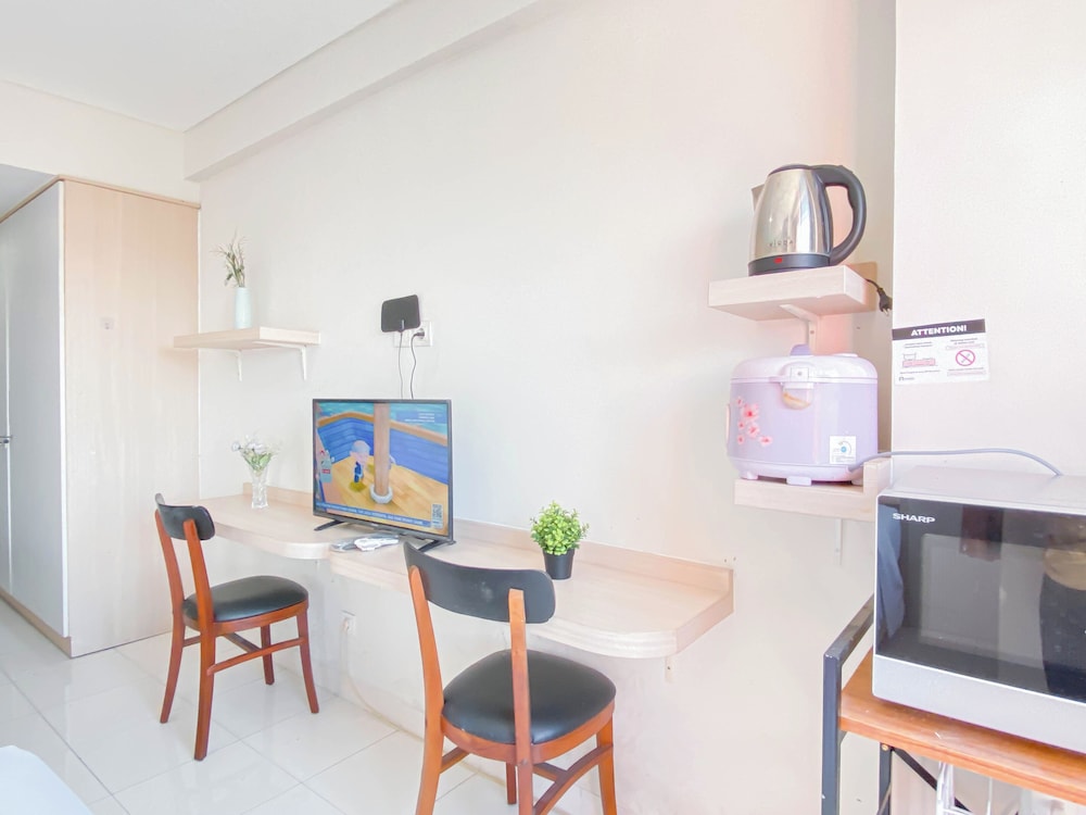 Simple Studio (No Kitchen) Near President University At Elvis Tower Apartment