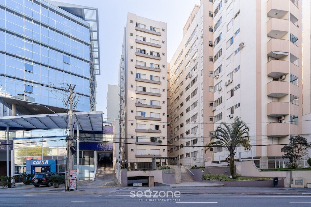 Apto Central a 600m da Beira-Mar Norte SGS0106