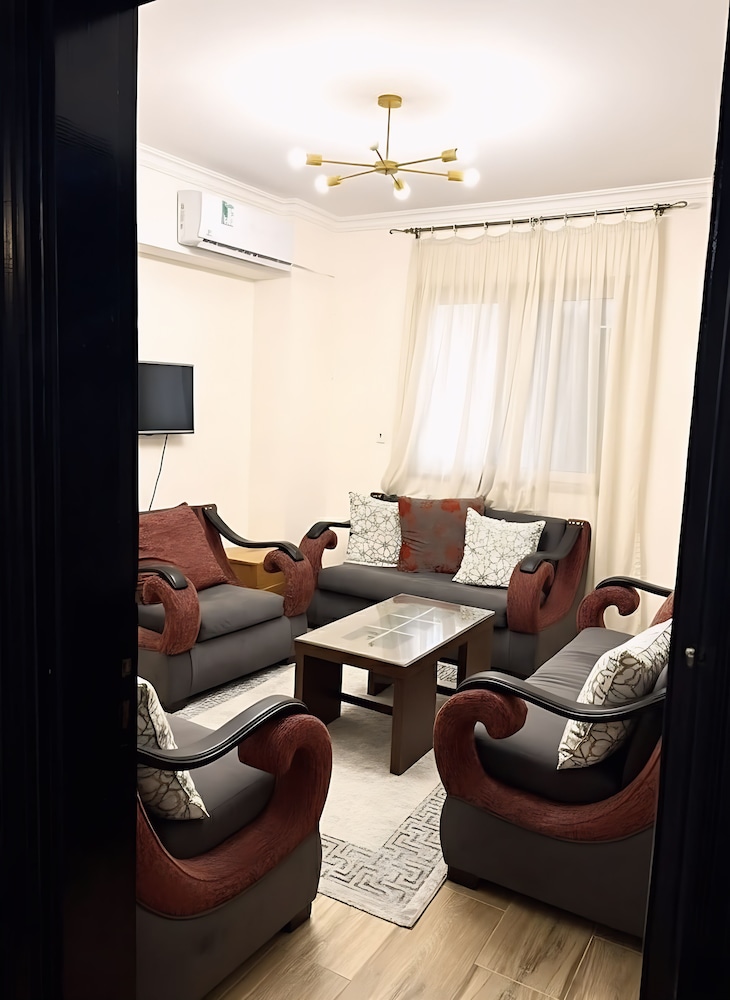 Modern 2 Bedroom Apartment in El Sheikh Zayed, Egypt