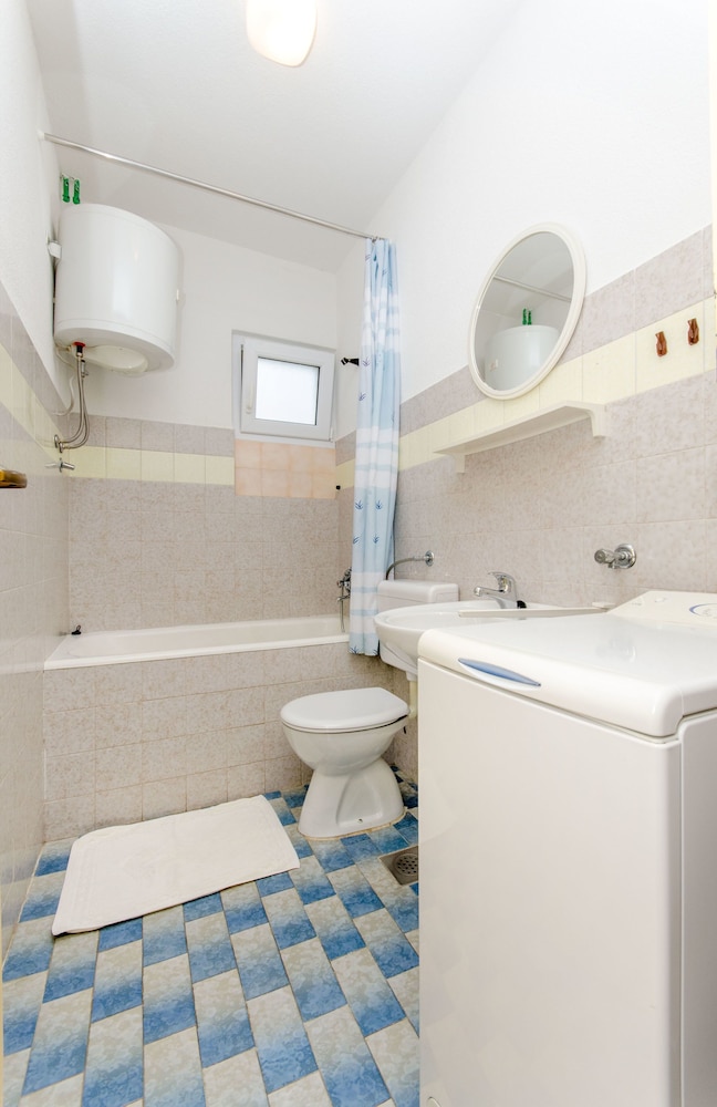 Apartments Joze view 5