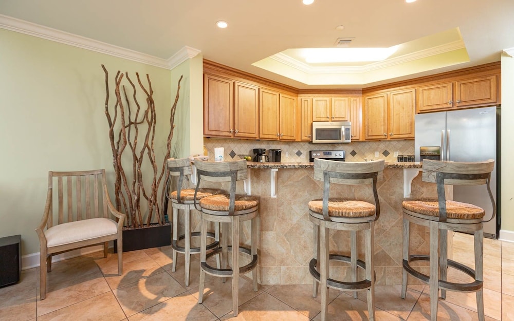 The Oasis 2314 Formerly Phoenix West Ii 2314 3 Bedroom Condo