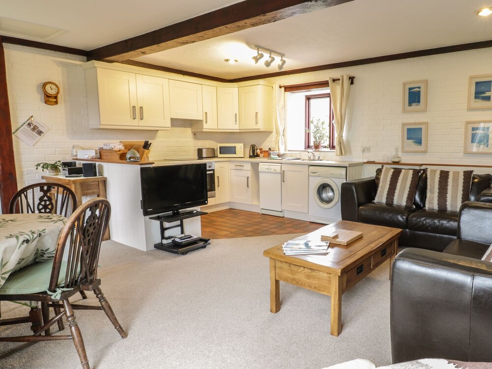 Brunnion Cottage