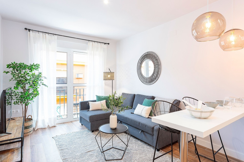 1 Bd With Balcony Perfect Location Sta Marta II