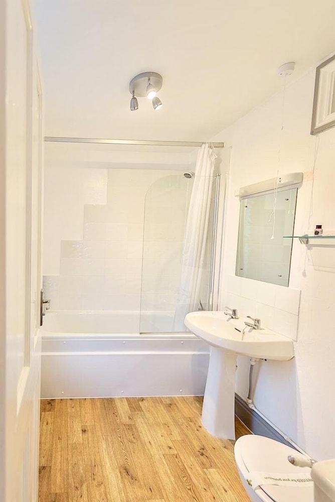 Shanklin Vacations - The Waterfront Inn - Property Image 31
