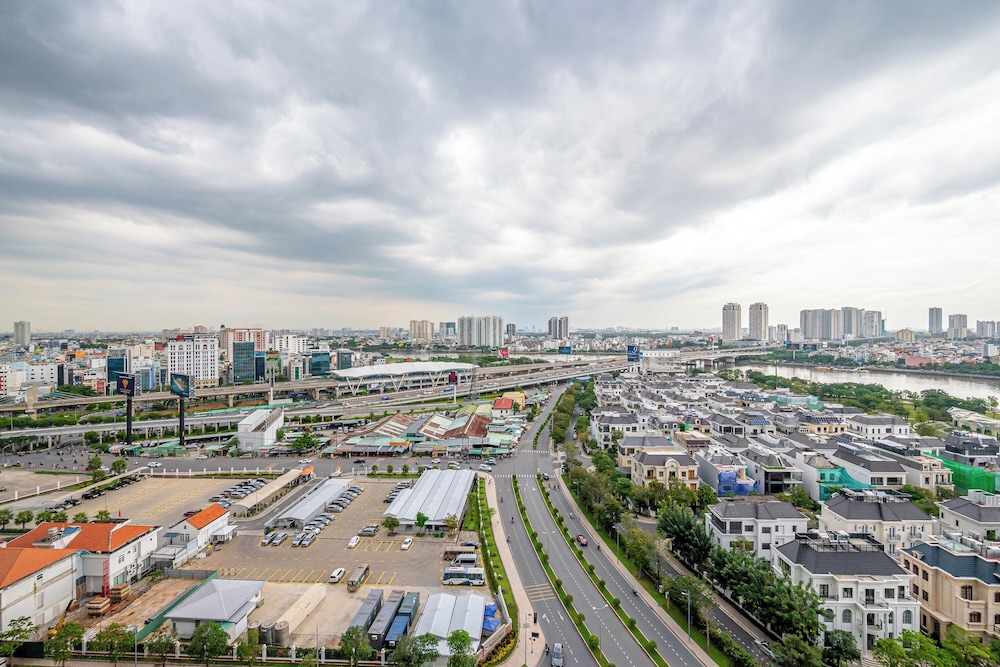 Landmark 81 & Vinhomes - ZEN Saigon Citypoint.