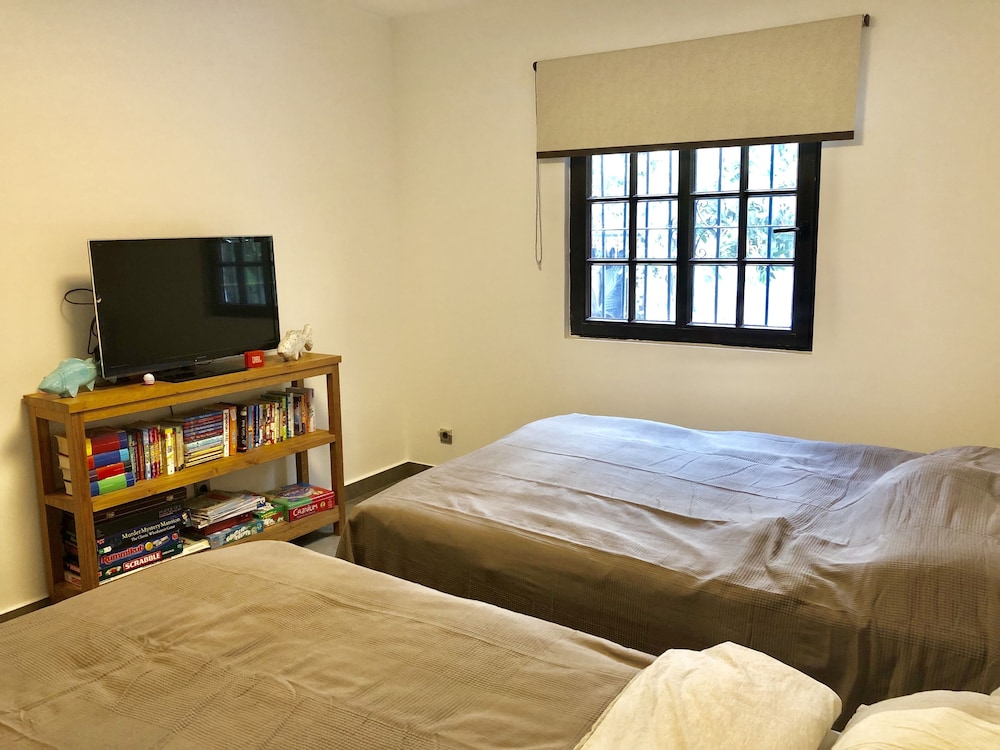 2-Bedrooms Apartment Puerto Banus-Beach view 4