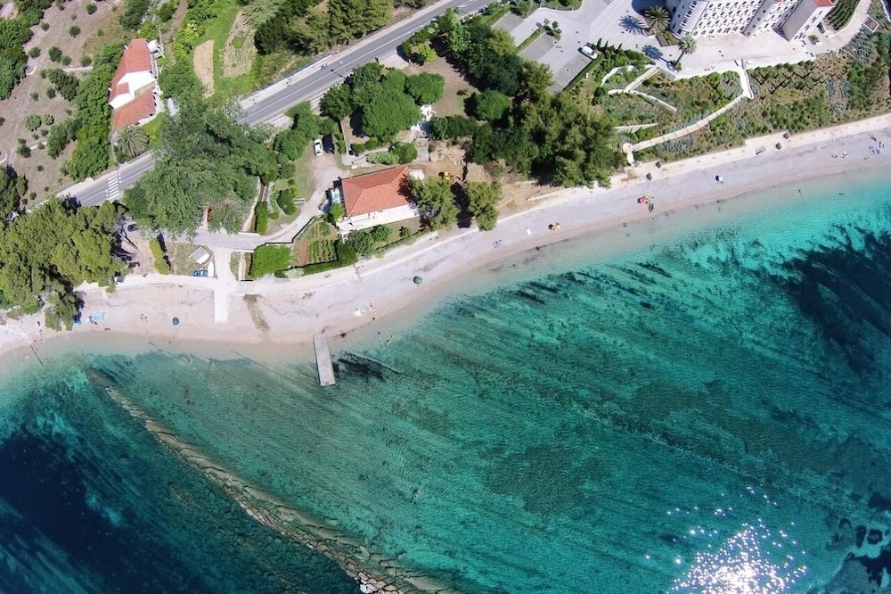 Tonka - 150m From the sea & Parking - A3 C view 2