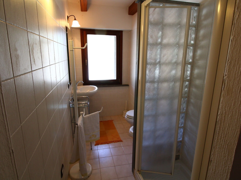 Photo 37