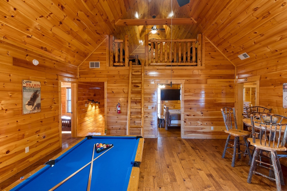 A View for All Seasons Luxe Smoky Mountain Cabin With Hot Tubs Game Room