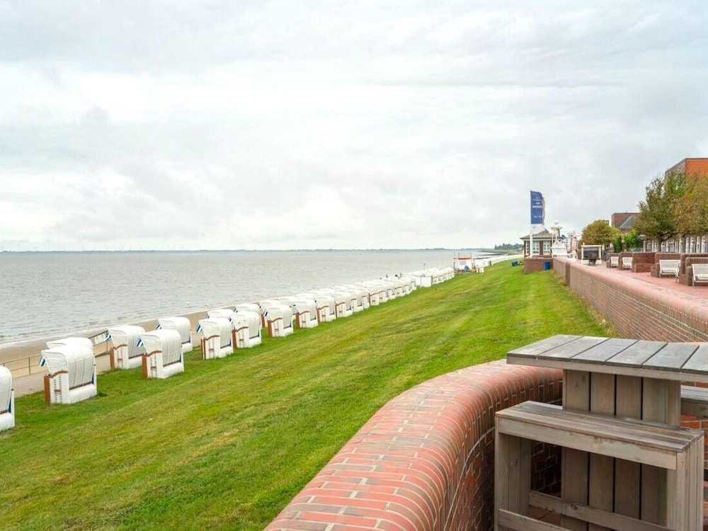 Stylish Apartment With Balcony view 5