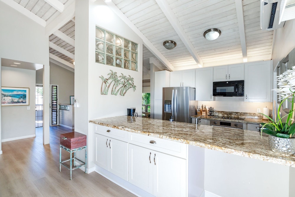 Wailea Ekolu 510 - Ocean Views, Private Lanais, Renovated 2-story With Split AC!