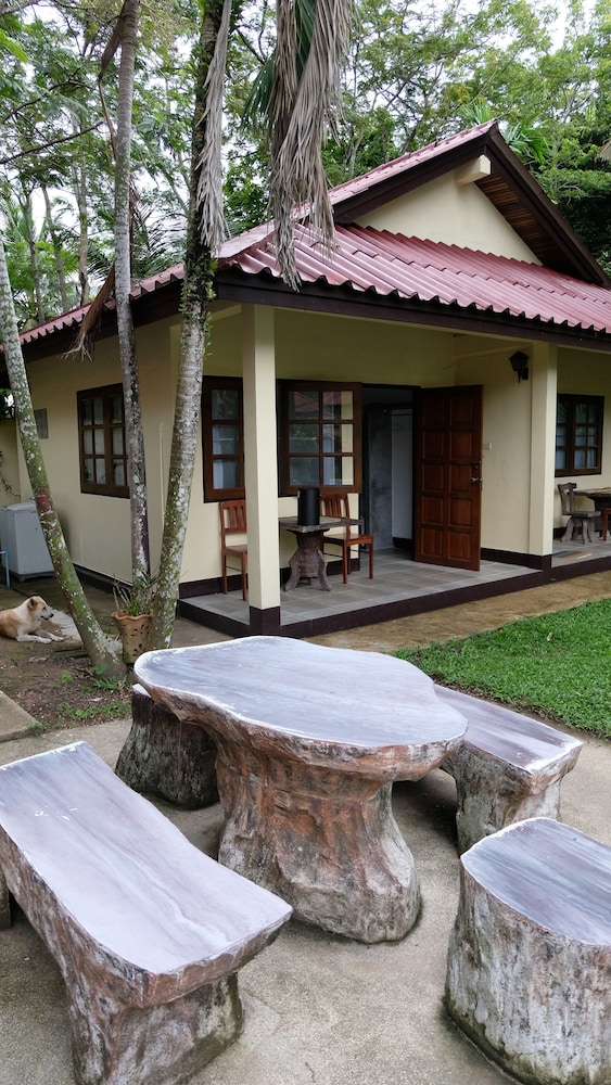 Khaopilai Bungalows