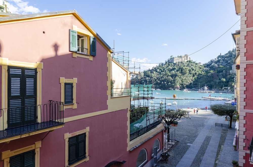 JOIVY Bright 2Br Apt Right Next To The Waterfront photo 4