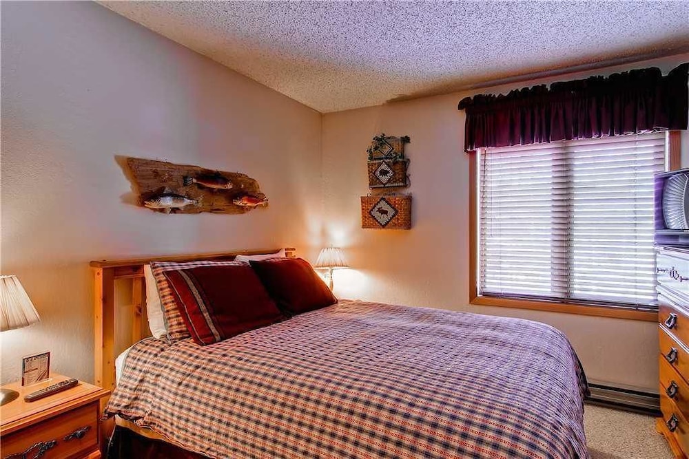 1204 Trappeur's Lodge, Trappeur's Crossing Apartment 2