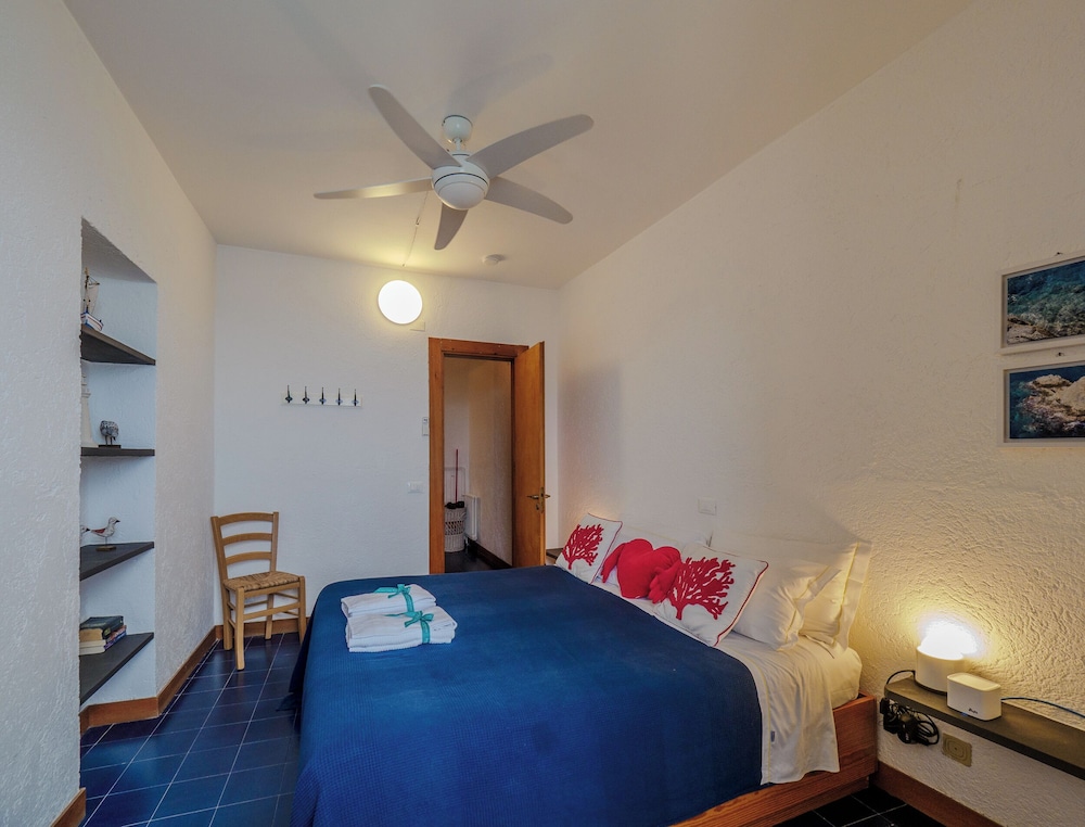 Il Baluardo Sea View Apartment on the Cliff photo 4